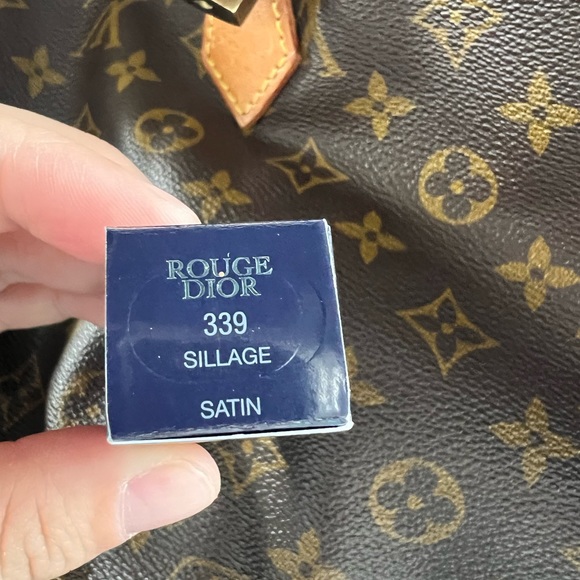 Sold ..DIOR✨✨Rouge Refillable Satin 💄 shade #339 - Picture 4 of 4